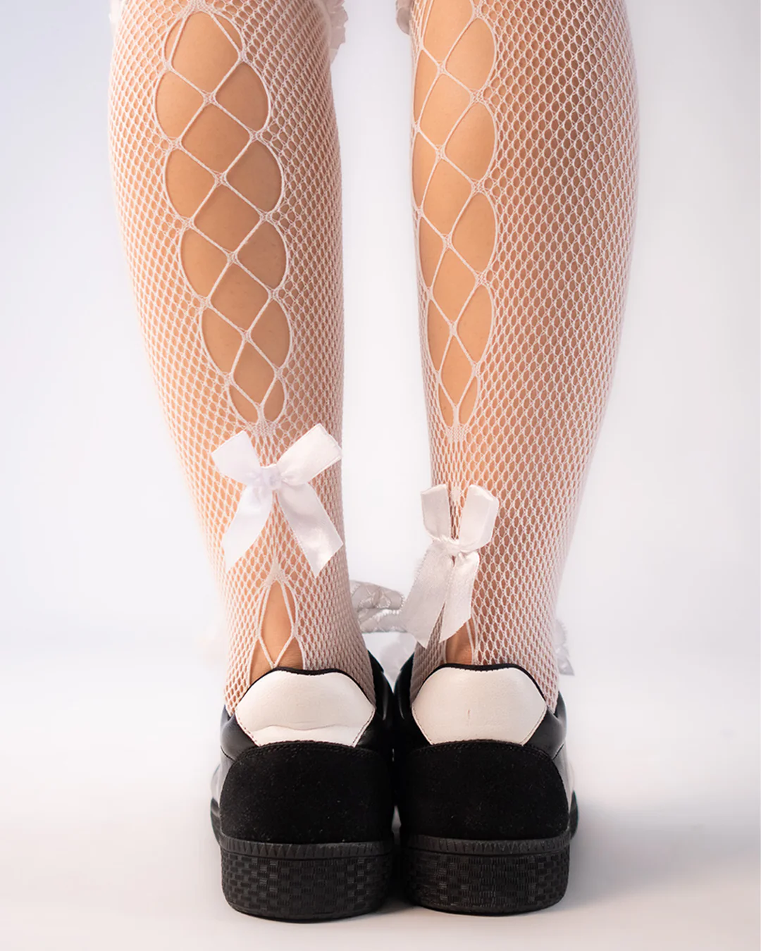 Classic Lace-Up Canvas Shoes In Black - Image 8