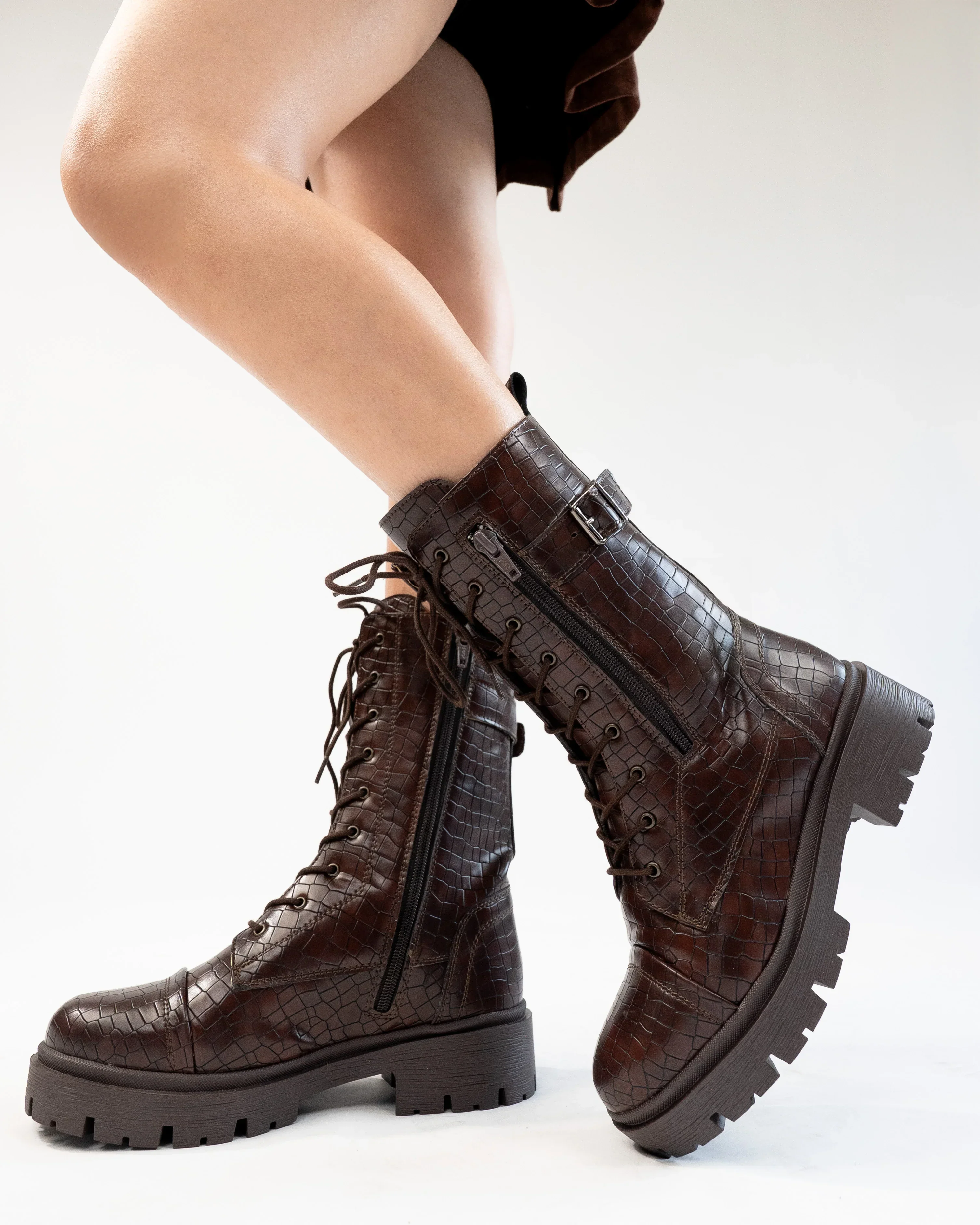 Round Toe Croco Textured Lace Up Boots In Brown - Image 3